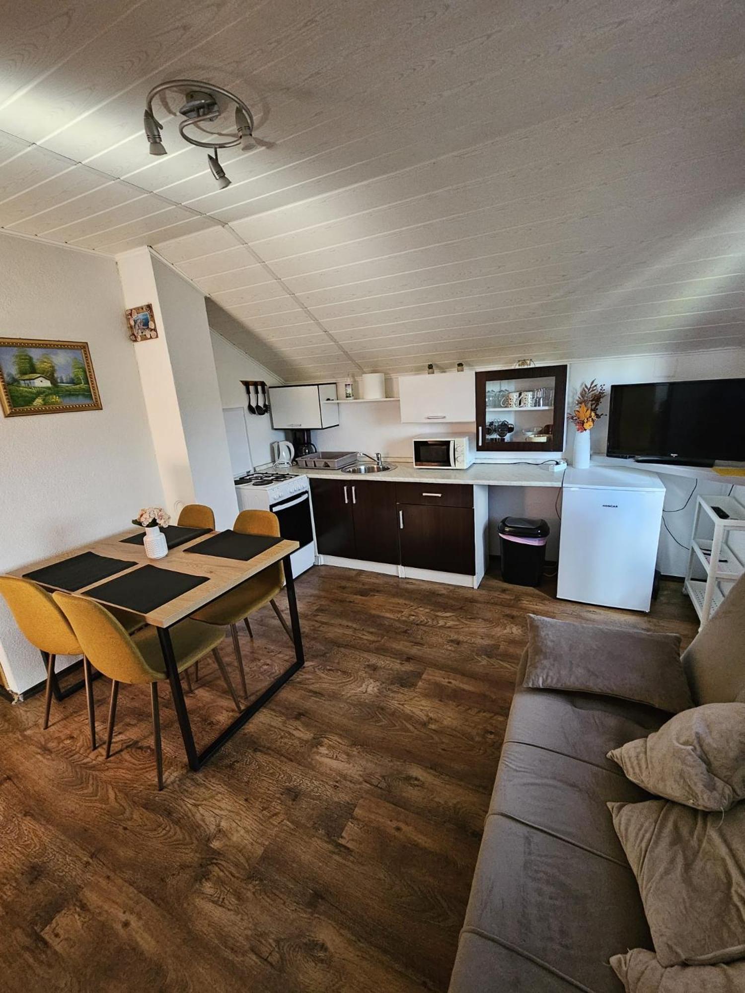 House Petra Leilighet Rakovica Eksteriør bilde