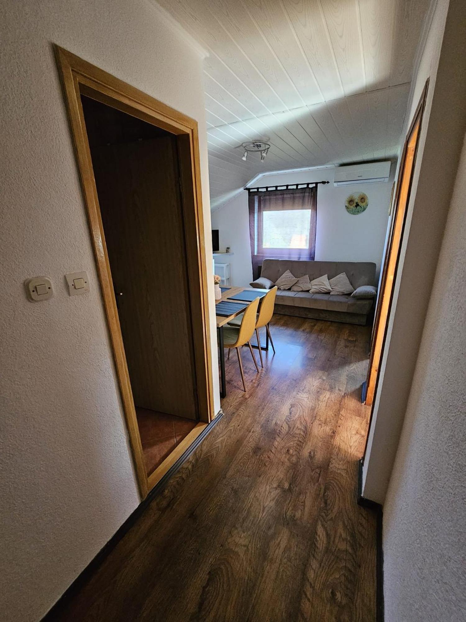 House Petra Leilighet Rakovica Eksteriør bilde