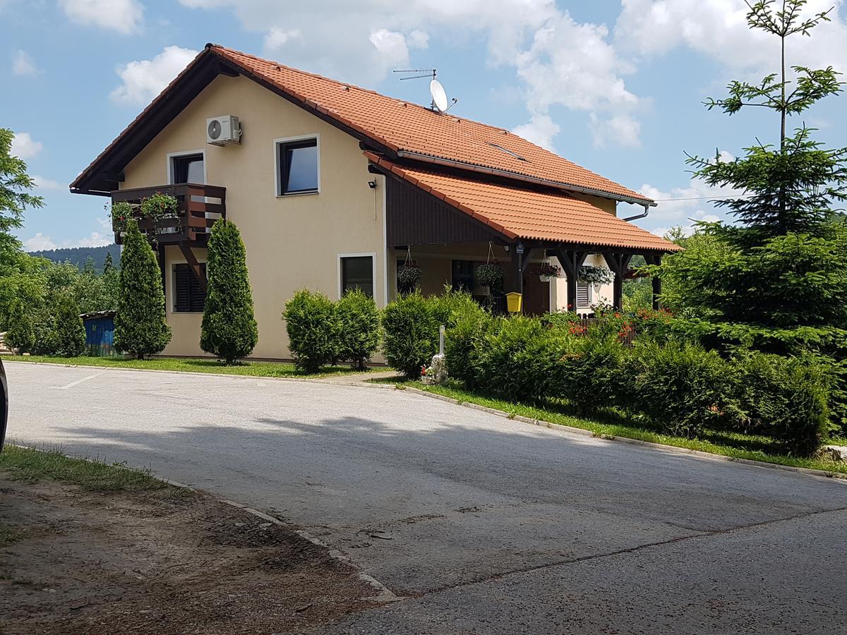 House Petra Leilighet Rakovica Eksteriør bilde